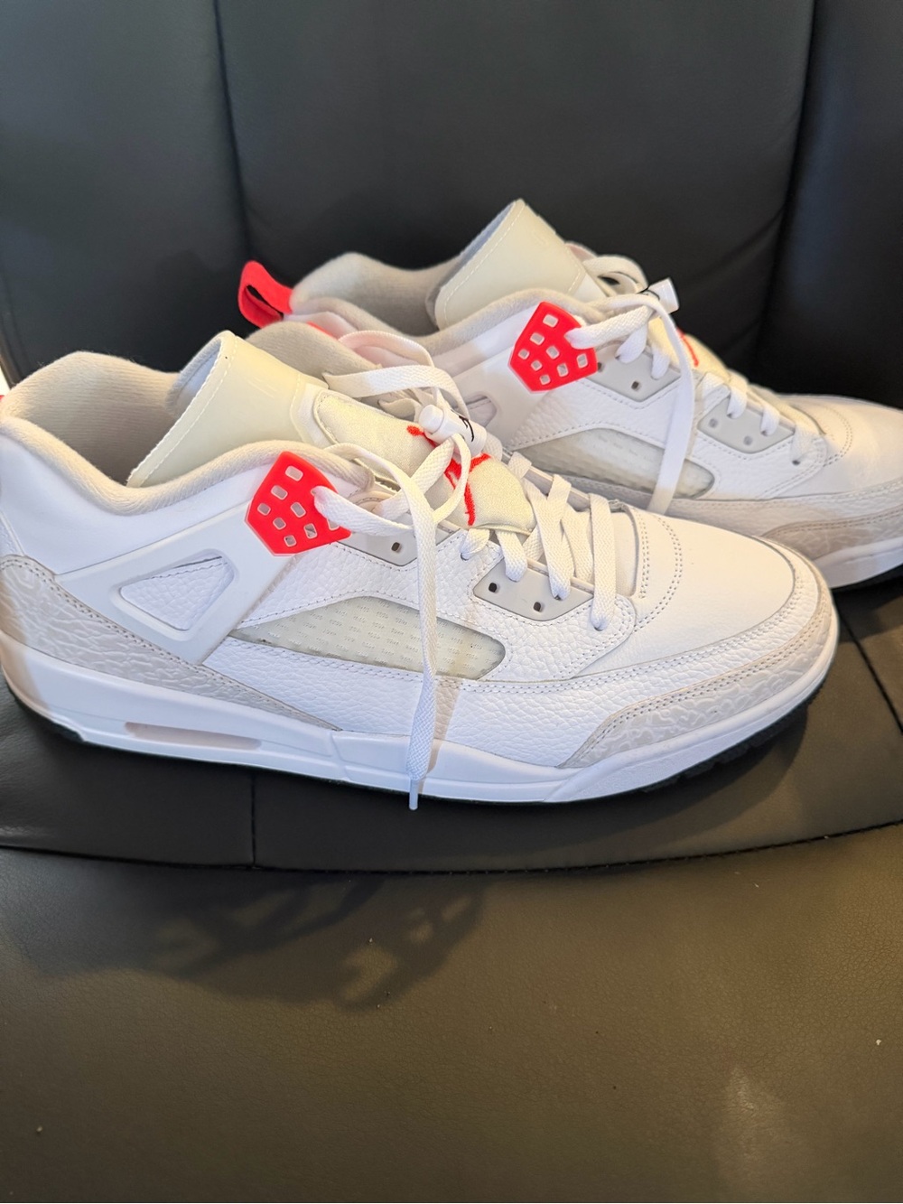 Jordan Spizike Low red and white Men's Shoes size 15. Excellent used condition!